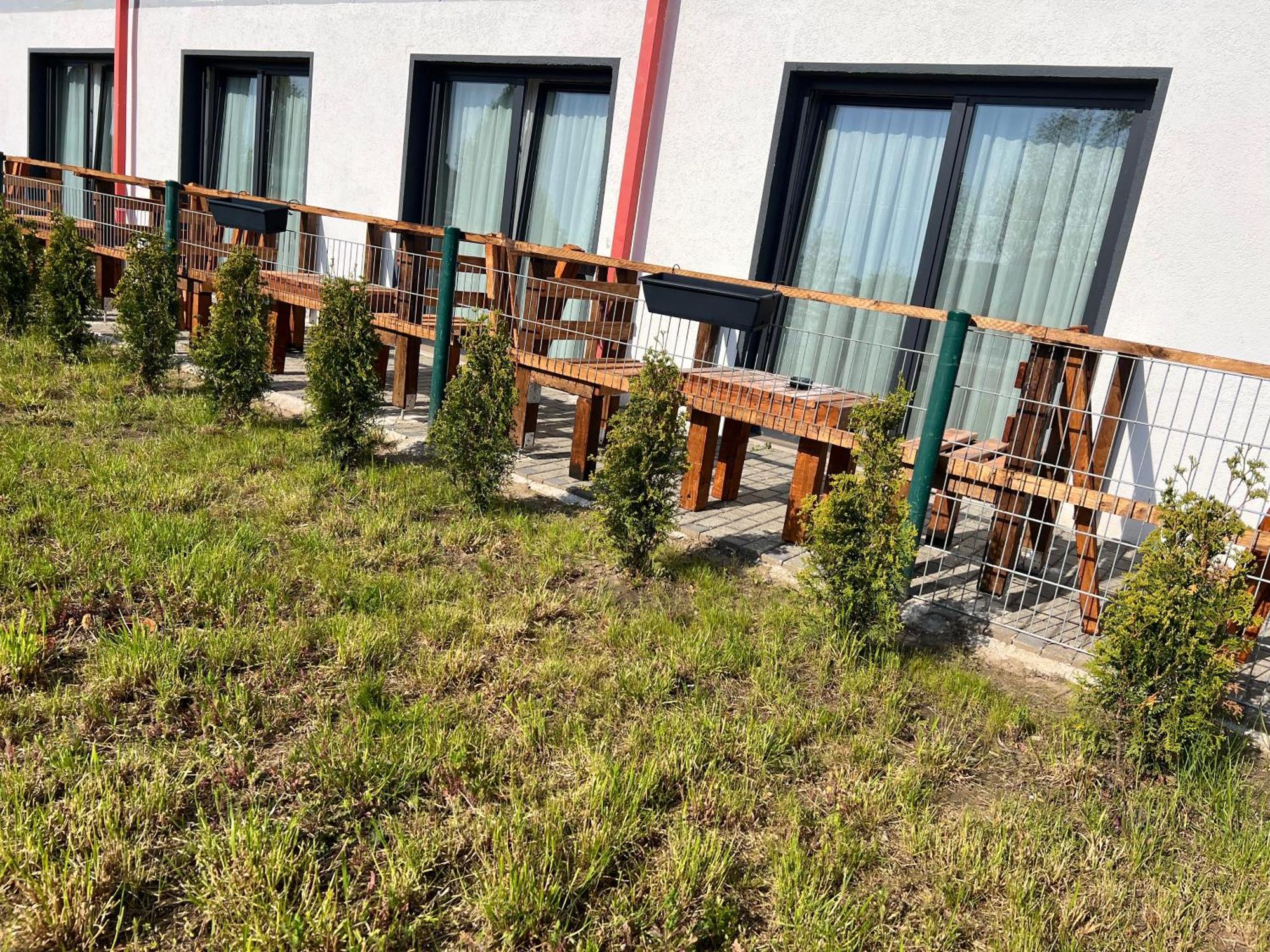 Pension Sara Magdeburg Bagian luar foto